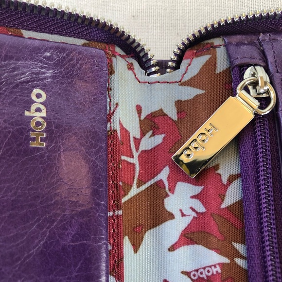 HOBO Purple Leather Wristlet Clutch - Picture 5 of 5